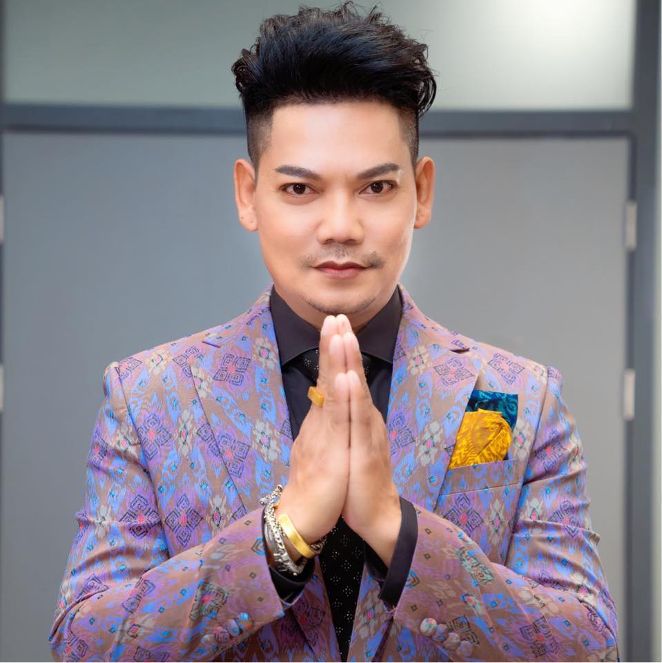 កំលោះវីវ៉ា កញ្ញាហុងដា