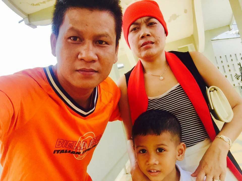លោក រិន សាវ៉េត ច្រៀងមួយបទបញ្ចាក់ពីក្ដីនឹករលឹកដល់ភរិយា