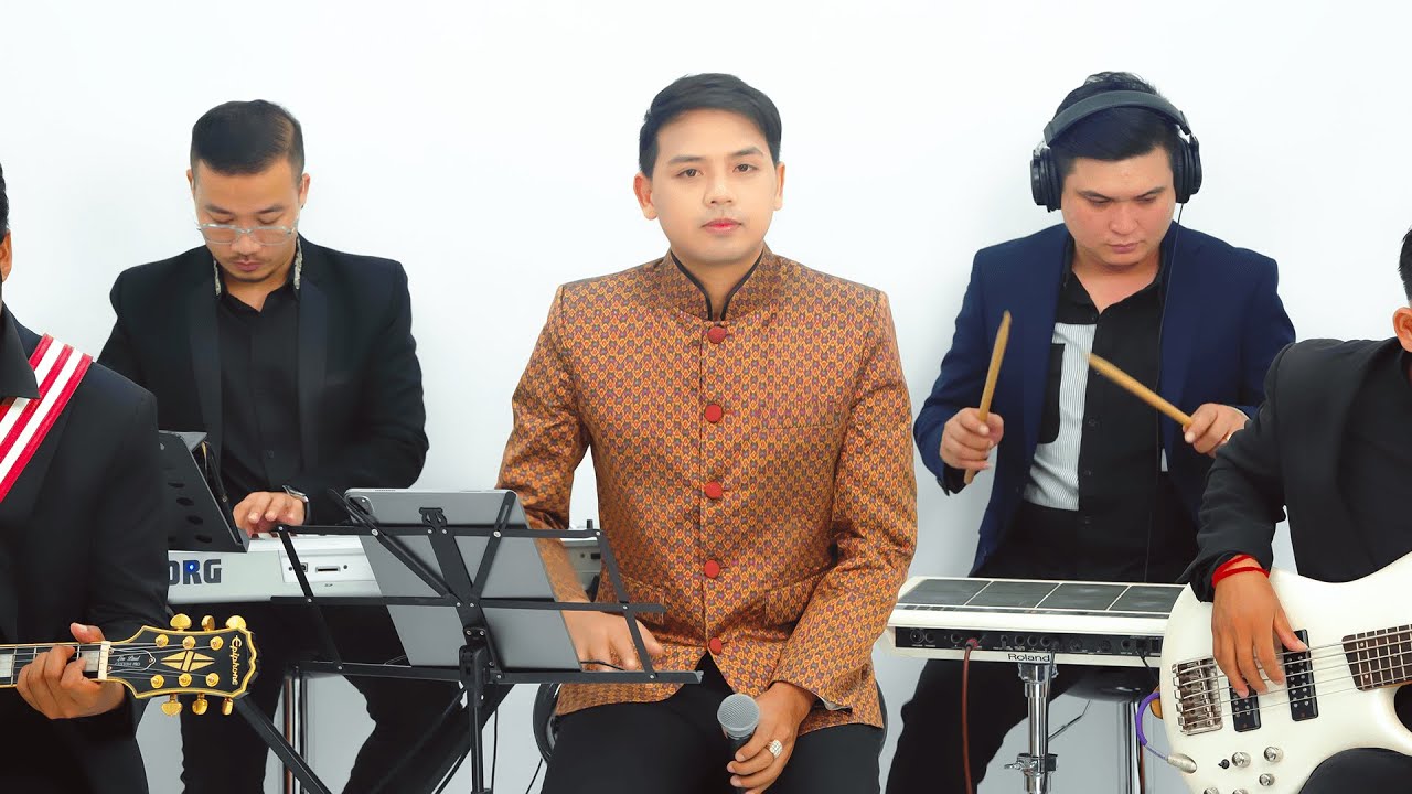 បុប្ផាកោះញែក