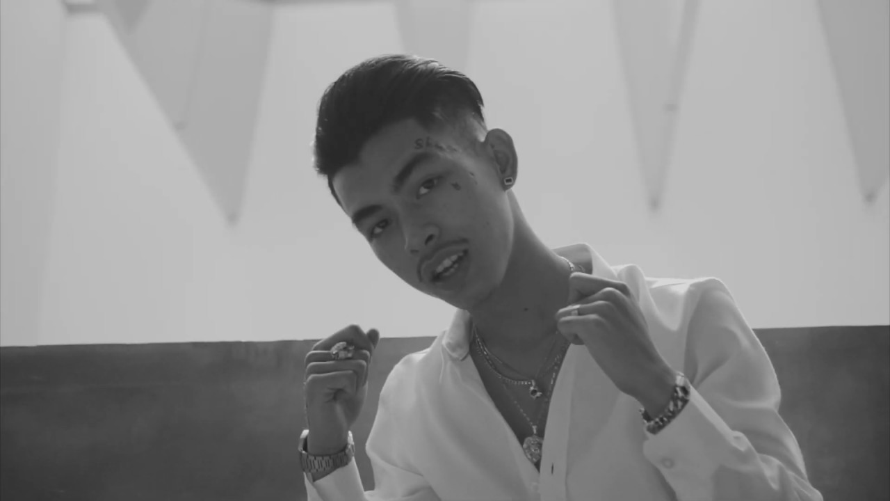 ម្តាយ